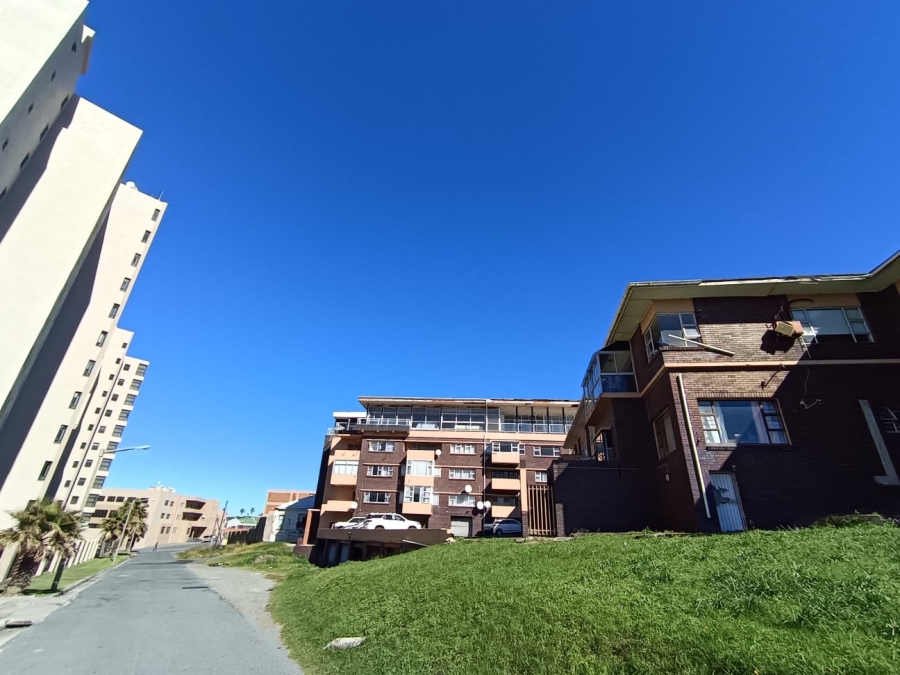 1 Bedroom Property for Sale in Quigney Eastern Cape